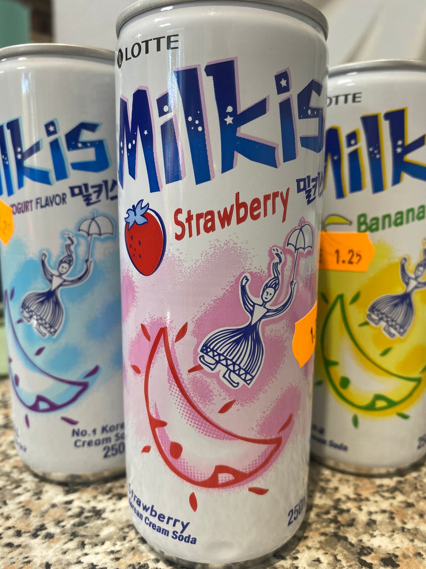 Milkis Strawberry Lotte